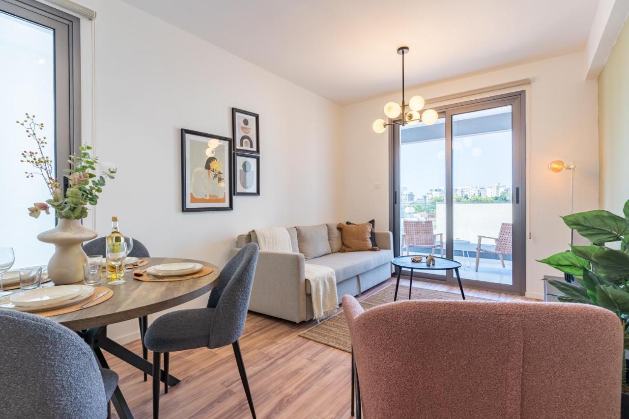 Latte'S Prime 1-Bedroom Apartment In Larnaca Bagian luar foto